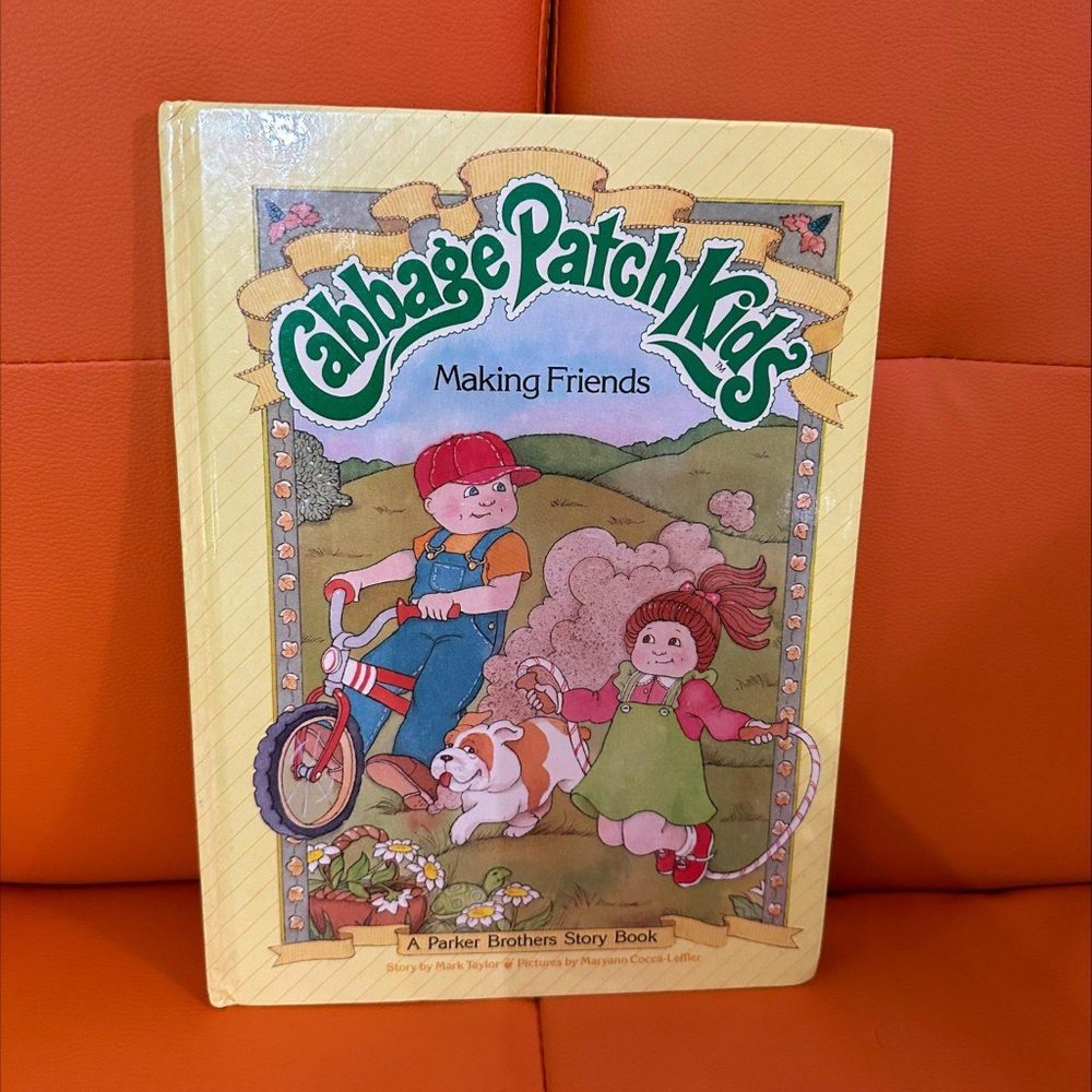 1984 VINTAGE CABBAGE PATCH‎ KIDS "MAKING FRIENDS" BOOK